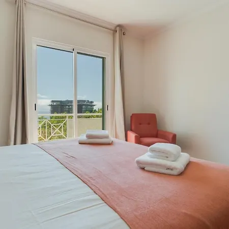 Sao Joao- 3 Bedroom アパート