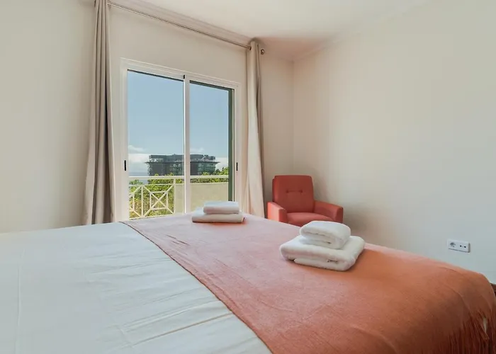 Sao Joao- 3 Bedroom Apartment