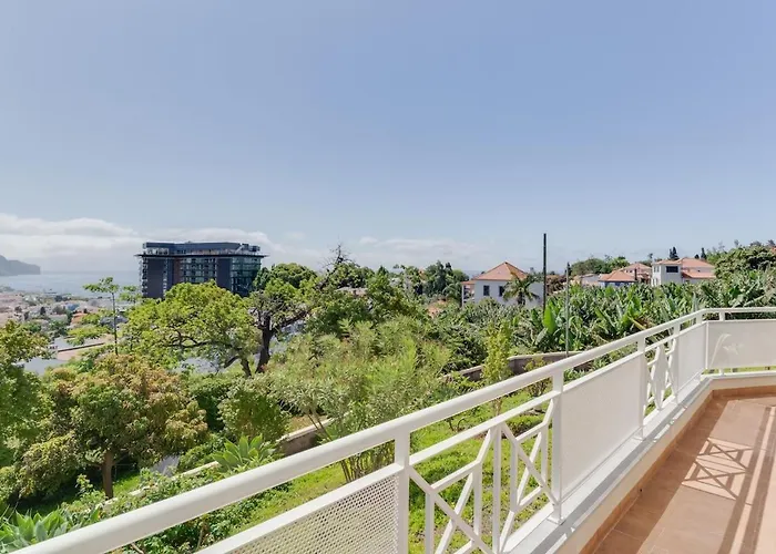 Apartment Sao Joao- 3 Bedroom *